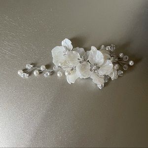 White flower bridal hair clip
